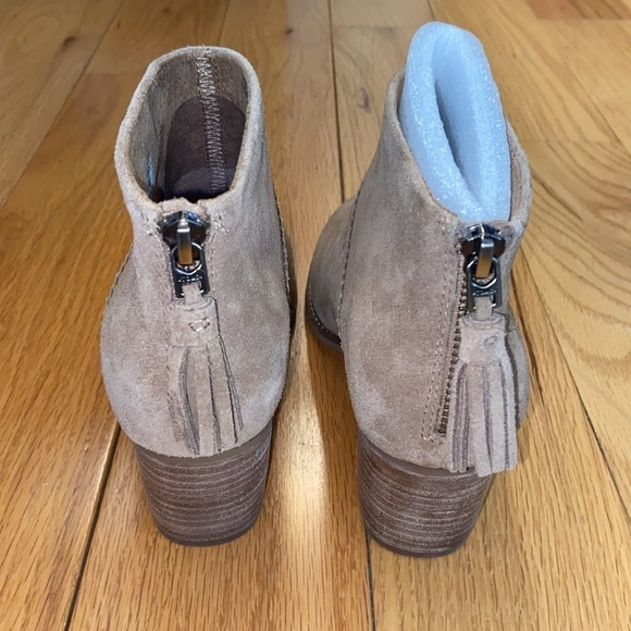 NEW without box TOMS Leila Bootie in Toffee Suede size 6- marked as sample - Picture 3 of 11